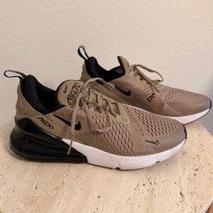 Nike Air Max 270 Men’s Sneakers
